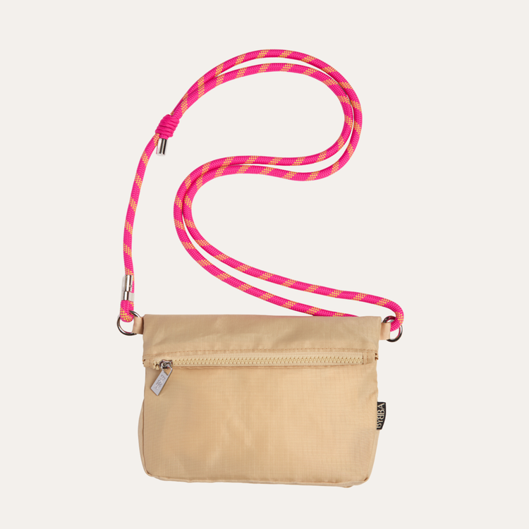 THE MAHÉ ROPE // MAGENTA
