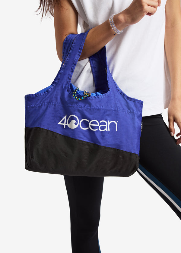 4Ocean Blue travel bag black bottom