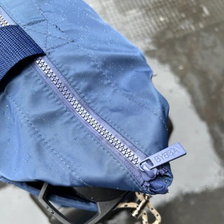THE RIPPLE TOTE BAG // NAVY SEAL
