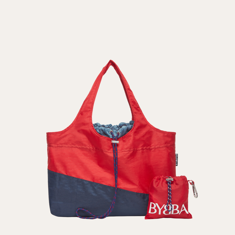 THE LITTLE SUR PACKABLE TOTE BAG / RED FLAG